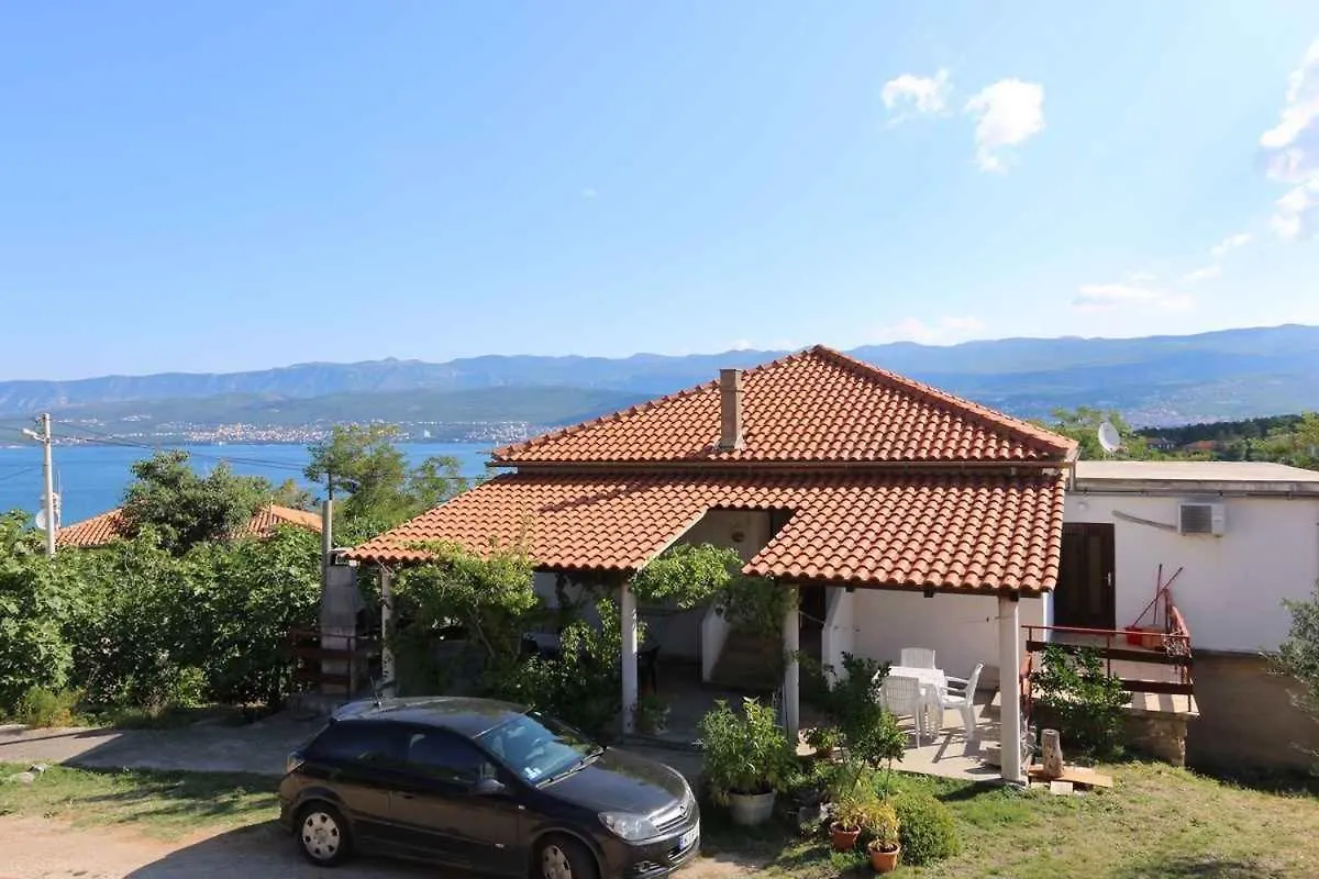 Apartment In Silo/Insel Krk 13554
